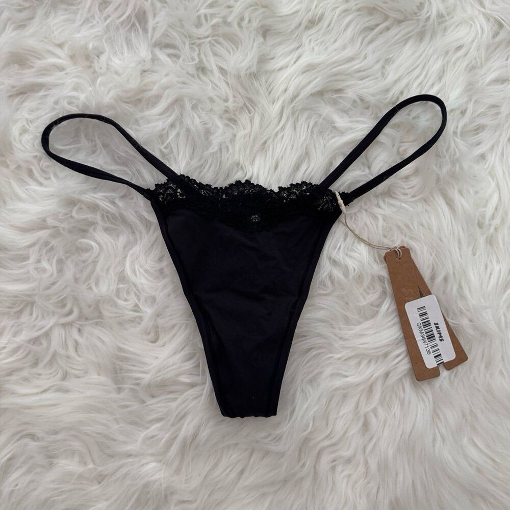 Skims Fits Everybody Lace String Thong Onyx Size XL